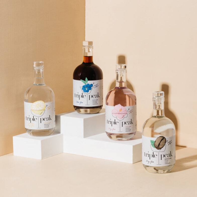 Gin Triple Peak Yellow Label